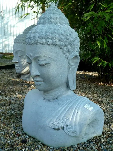 Product image 4 of the product “Buddha Bust, Cast Stone, 75cm Height ”
